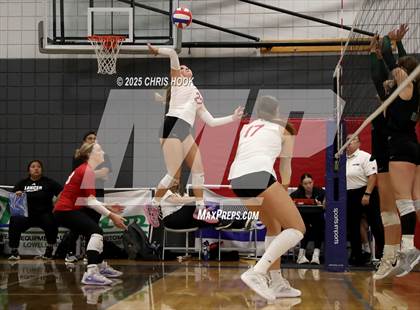 Thumbnail 1 in Tanque Verde vs. Orange Lutheran (Lancer Invitational) photogallery.