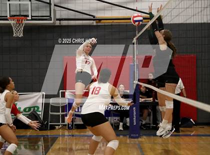 Thumbnail 3 in Tanque Verde vs. Orange Lutheran (Lancer Invitational) photogallery.