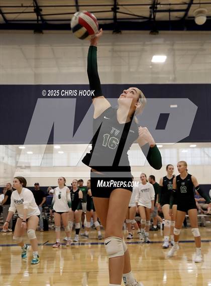 Thumbnail 3 in Tanque Verde vs. Orange Lutheran (Lancer Invitational) photogallery.