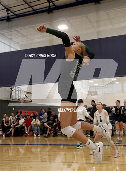Thumbnail 1 in Tanque Verde vs. Orange Lutheran (Lancer Invitational) photogallery.