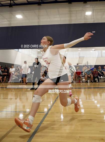 Thumbnail 2 in Tanque Verde vs. Orange Lutheran (Lancer Invitational) photogallery.