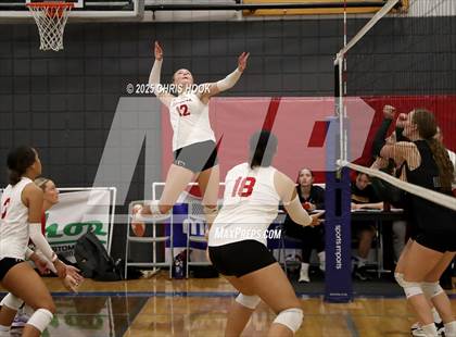 Thumbnail 1 in Tanque Verde vs. Orange Lutheran (Lancer Invitational) photogallery.