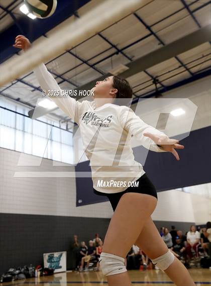 Thumbnail 3 in Tanque Verde vs. Orange Lutheran (Lancer Invitational) photogallery.