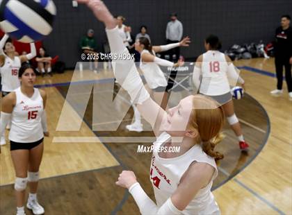 Thumbnail 2 in Tanque Verde vs. Orange Lutheran (Lancer Invitational) photogallery.