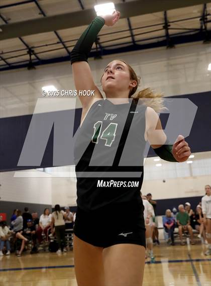 Thumbnail 2 in Tanque Verde vs. Orange Lutheran (Lancer Invitational) photogallery.