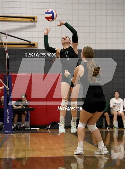 Thumbnail 2 in Tanque Verde vs. Orange Lutheran (Lancer Invitational) photogallery.