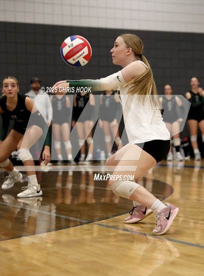 Thumbnail 3 in Tanque Verde vs. Orange Lutheran (Lancer Invitational) photogallery.