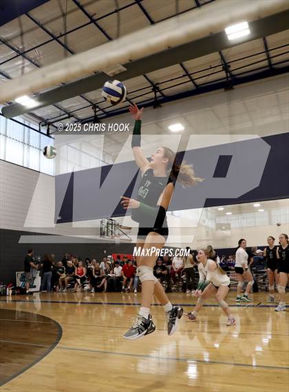 Thumbnail 1 in Tanque Verde vs. Orange Lutheran (Lancer Invitational) photogallery.