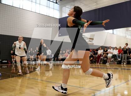 Thumbnail 1 in Tanque Verde vs. Orange Lutheran (Lancer Invitational) photogallery.