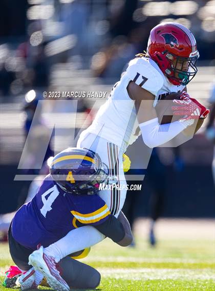 Thumbnail 3 in Roman Catholic vs. Imhotep Charter (PIAA 5A Round 1) photogallery.