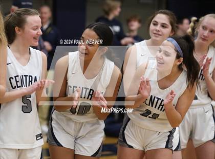 Thumbnail 3 in Jersey Shore vs Central Columbia (PIAA District IV Class AAAA Championship) photogallery.