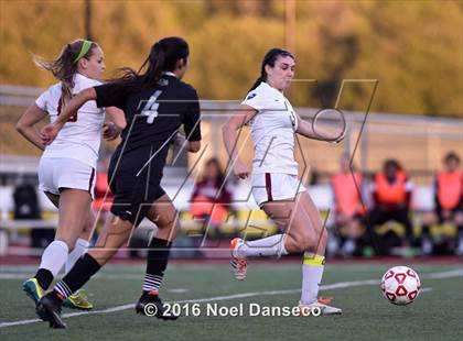 Thumbnail 3 in Menlo-Atherton vs. Piedmont Hills (CIF CCS D1 Playoff) photogallery.