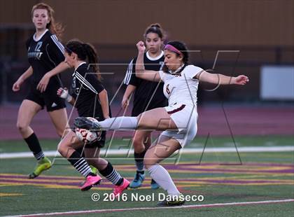 Thumbnail 1 in Menlo-Atherton vs. Piedmont Hills (CIF CCS D1 Playoff) photogallery.