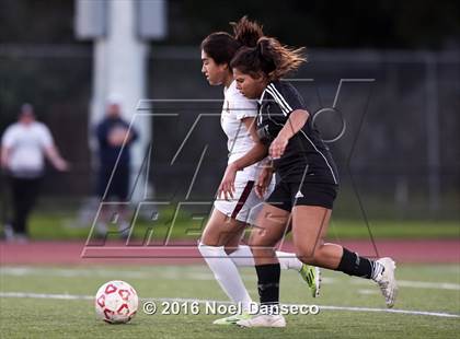 Thumbnail 3 in Menlo-Atherton vs. Piedmont Hills (CIF CCS D1 Playoff) photogallery.