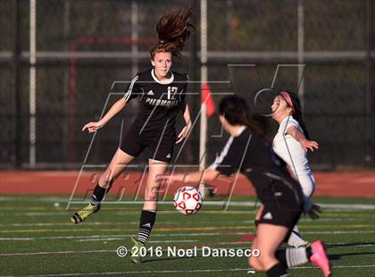 Thumbnail 1 in Menlo-Atherton vs. Piedmont Hills (CIF CCS D1 Playoff) photogallery.