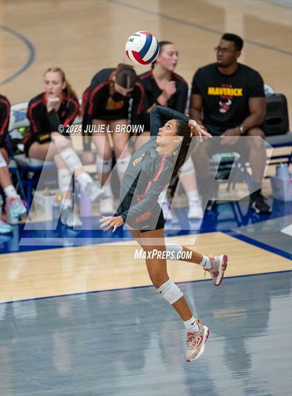 Thumbnail 1 in Hamilton Southeastern vs McCutcheon (HSE Round Robin Tourney) photogallery.
