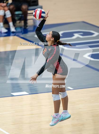Thumbnail 2 in Hamilton Southeastern vs McCutcheon (HSE Round Robin Tourney) photogallery.