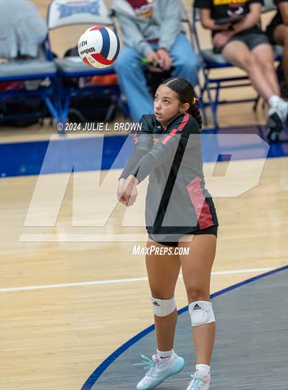 Thumbnail 2 in Hamilton Southeastern vs McCutcheon (HSE Round Robin Tourney) photogallery.