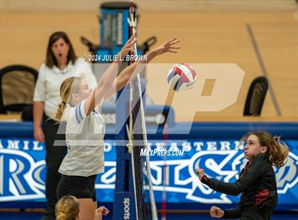 Thumbnail 1 in Hamilton Southeastern vs McCutcheon (HSE Round Robin Tourney) photogallery.