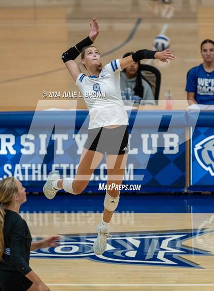 Thumbnail 2 in Hamilton Southeastern vs McCutcheon (HSE Round Robin Tourney) photogallery.
