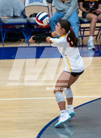 Thumbnail 2 in Hamilton Southeastern vs McCutcheon (HSE Round Robin Tourney) photogallery.