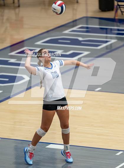 Thumbnail 1 in Hamilton Southeastern vs McCutcheon (HSE Round Robin Tourney) photogallery.