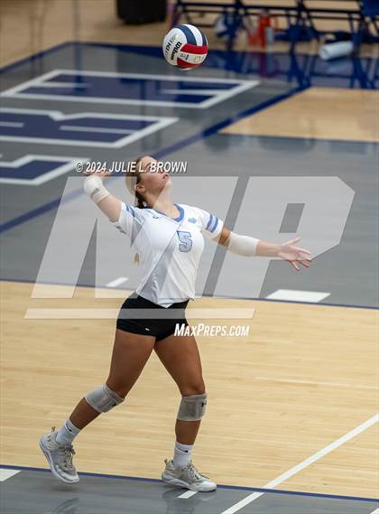 Thumbnail 3 in Hamilton Southeastern vs McCutcheon (HSE Round Robin Tourney) photogallery.