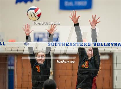 Thumbnail 1 in Hamilton Southeastern vs McCutcheon (HSE Round Robin Tourney) photogallery.