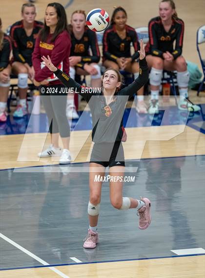 Thumbnail 2 in Hamilton Southeastern vs McCutcheon (HSE Round Robin Tourney) photogallery.