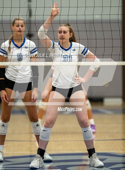 Thumbnail 2 in Hamilton Southeastern vs McCutcheon (HSE Round Robin Tourney) photogallery.