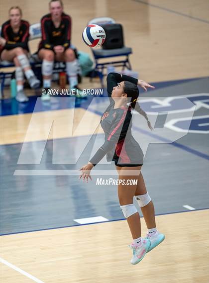 Thumbnail 2 in Hamilton Southeastern vs McCutcheon (HSE Round Robin Tourney) photogallery.
