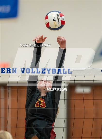 Thumbnail 2 in Hamilton Southeastern vs McCutcheon (HSE Round Robin Tourney) photogallery.