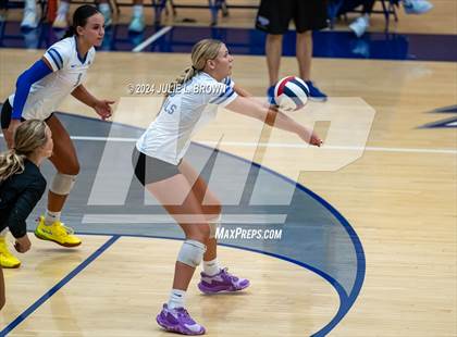 Thumbnail 3 in Hamilton Southeastern vs McCutcheon (HSE Round Robin Tourney) photogallery.