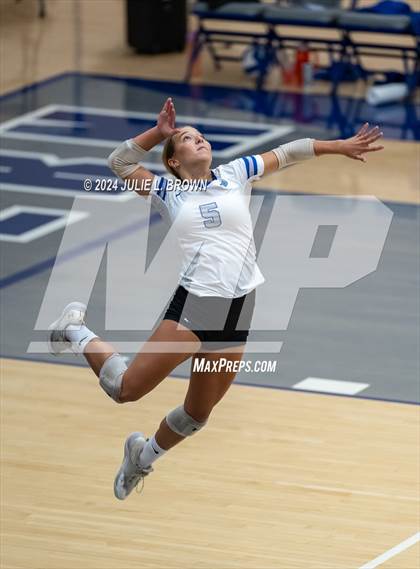 Thumbnail 3 in Hamilton Southeastern vs McCutcheon (HSE Round Robin Tourney) photogallery.