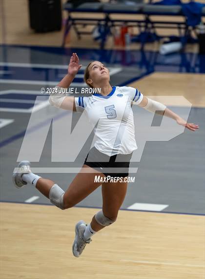Thumbnail 2 in Hamilton Southeastern vs McCutcheon (HSE Round Robin Tourney) photogallery.