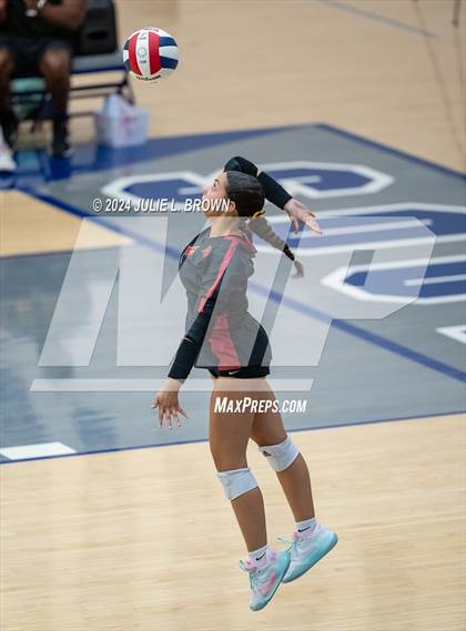 Thumbnail 3 in Hamilton Southeastern vs McCutcheon (HSE Round Robin Tourney) photogallery.