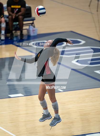 Thumbnail 3 in Hamilton Southeastern vs McCutcheon (HSE Round Robin Tourney) photogallery.
