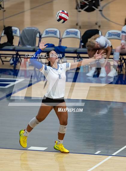 Thumbnail 1 in Hamilton Southeastern vs McCutcheon (HSE Round Robin Tourney) photogallery.