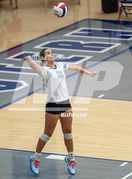 Thumbnail 2 in Hamilton Southeastern vs McCutcheon (HSE Round Robin Tourney) photogallery.