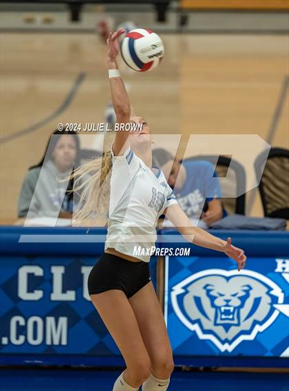 Thumbnail 2 in Hamilton Southeastern vs McCutcheon (HSE Round Robin Tourney) photogallery.