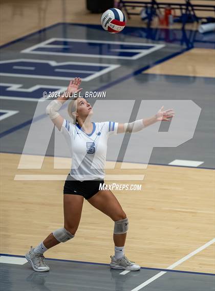 Thumbnail 3 in Hamilton Southeastern vs McCutcheon (HSE Round Robin Tourney) photogallery.