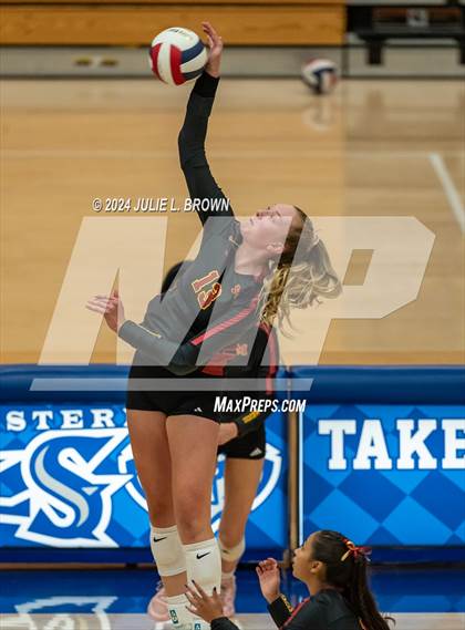 Thumbnail 1 in Hamilton Southeastern vs McCutcheon (HSE Round Robin Tourney) photogallery.