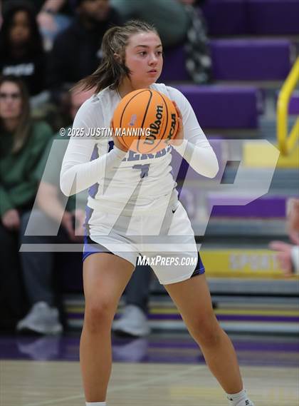 Thumbnail 3 in Dierks vs. Ouachita (AAA 2A-4 Regional First Round) photogallery.