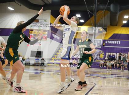 Thumbnail 3 in Dierks vs. Ouachita (AAA 2A-4 Regional First Round) photogallery.