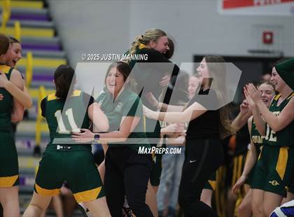 Thumbnail 3 in Dierks vs. Ouachita (AAA 2A-4 Regional First Round) photogallery.