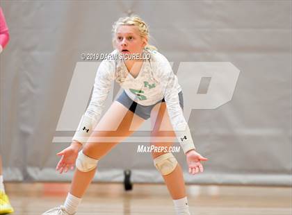 Thumbnail 1 in Fort Myers vs. Mira Costa (NIKE Tournament of Champions) photogallery.