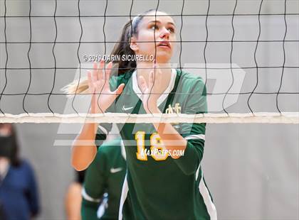 Thumbnail 1 in Fort Myers vs. Mira Costa (NIKE Tournament of Champions) photogallery.