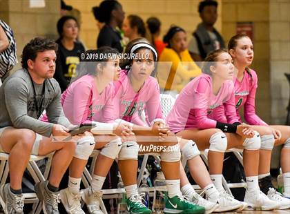 Thumbnail 3 in Fort Myers vs. Mira Costa (NIKE Tournament of Champions) photogallery.