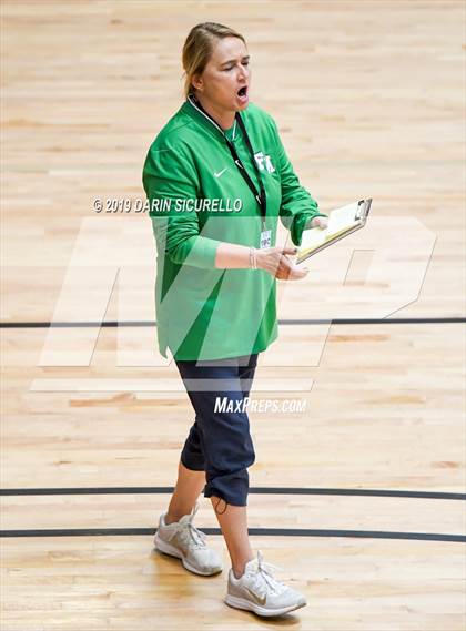 Thumbnail 2 in Fort Myers vs. Mira Costa (NIKE Tournament of Champions) photogallery.