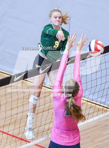 Thumbnail 2 in Fort Myers vs. Mira Costa (NIKE Tournament of Champions) photogallery.
